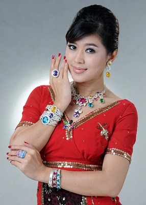 Myanmar Model,Myanmar Models,Burma Model,Burma Models
